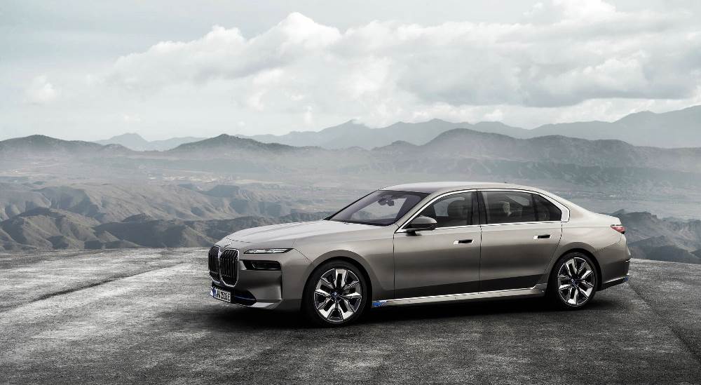 BMW i7 super makina elektrike smart